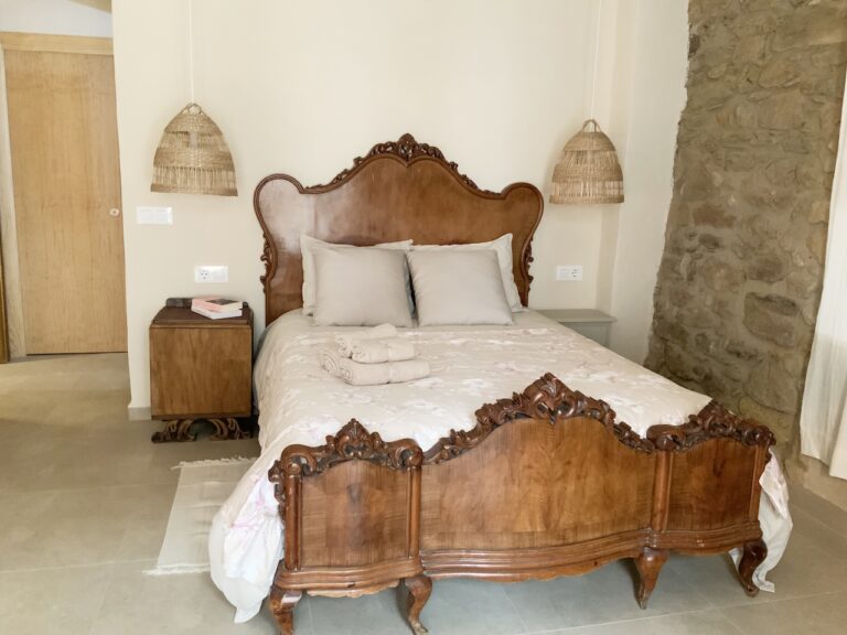 REPOSO GRULLA CAMA