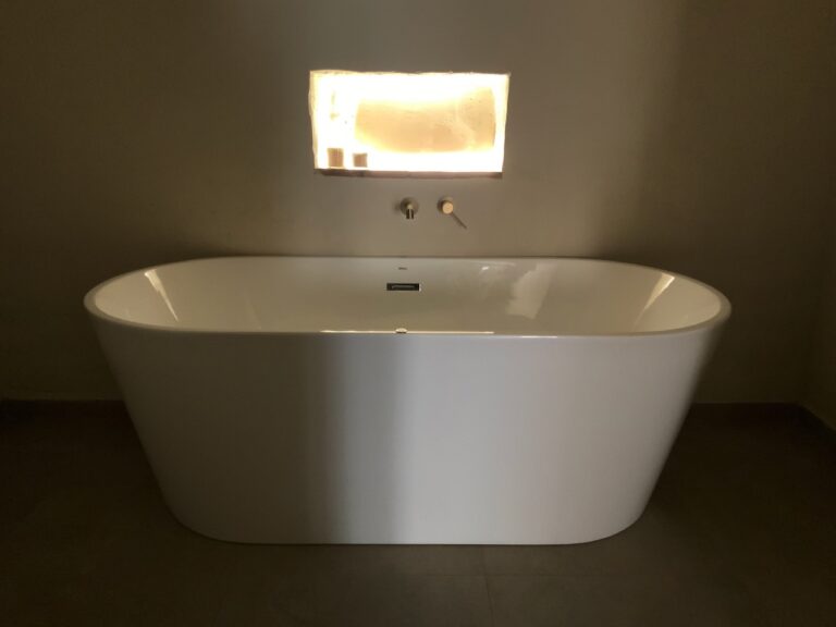 REPOSO GRULLO BAÑERA